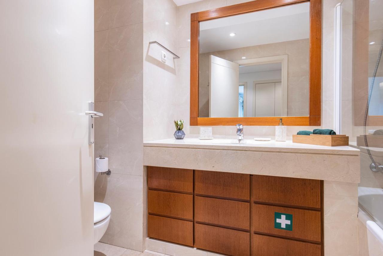 Fancy Apartment W/Metro At Doorstep By Lovelystay Лиссабон Экстерьер фото
