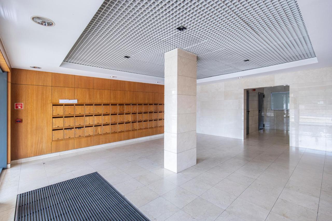 Fancy Apartment W/Metro At Doorstep By Lovelystay Лиссабон Экстерьер фото