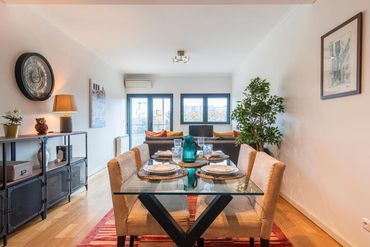 Fancy Apartment W/Metro At Doorstep By Lovelystay Лиссабон Экстерьер фото