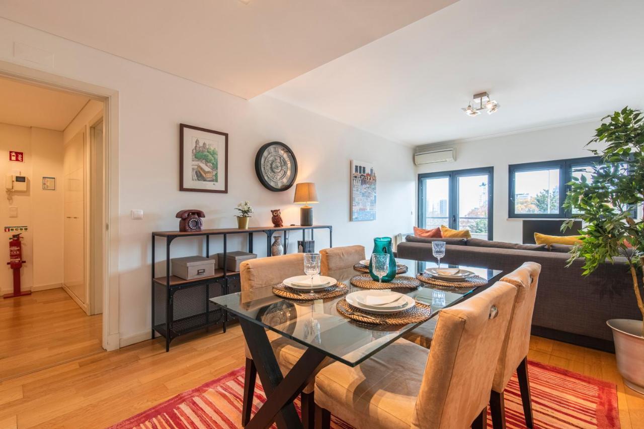 Fancy Apartment W/Metro At Doorstep By Lovelystay Лиссабон Экстерьер фото
