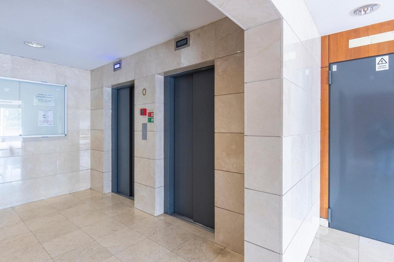 Fancy Apartment W/Metro At Doorstep By Lovelystay Лиссабон Экстерьер фото